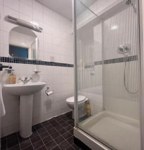 Sophisticated Luxury 2 Bedroom Apartment in Mayfair H5